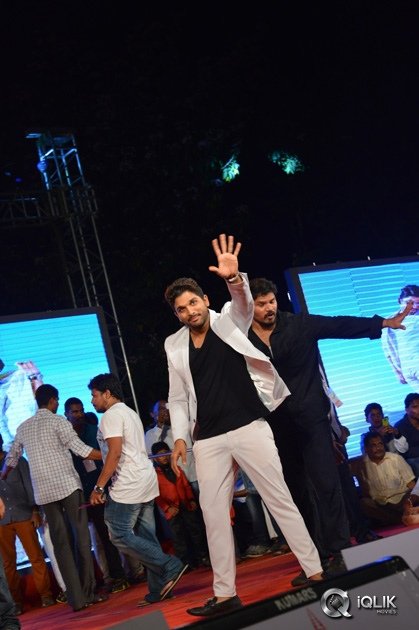 Son-Of-Sathyamurthy-Movie-Audio-Success-Meet